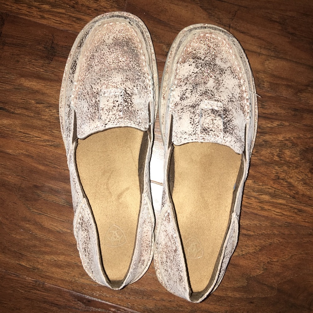 Ariat women shoes